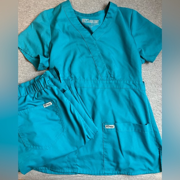 Grey's Anatomy Tops Greys Anatomy Scrub Set Small Poshmark